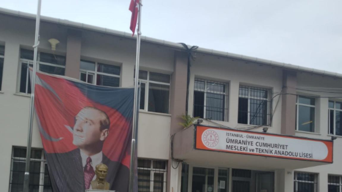 Ümraniye Cumhuriyet Mesleki ve Teknik Anadolu Lisesi Fotoğrafı